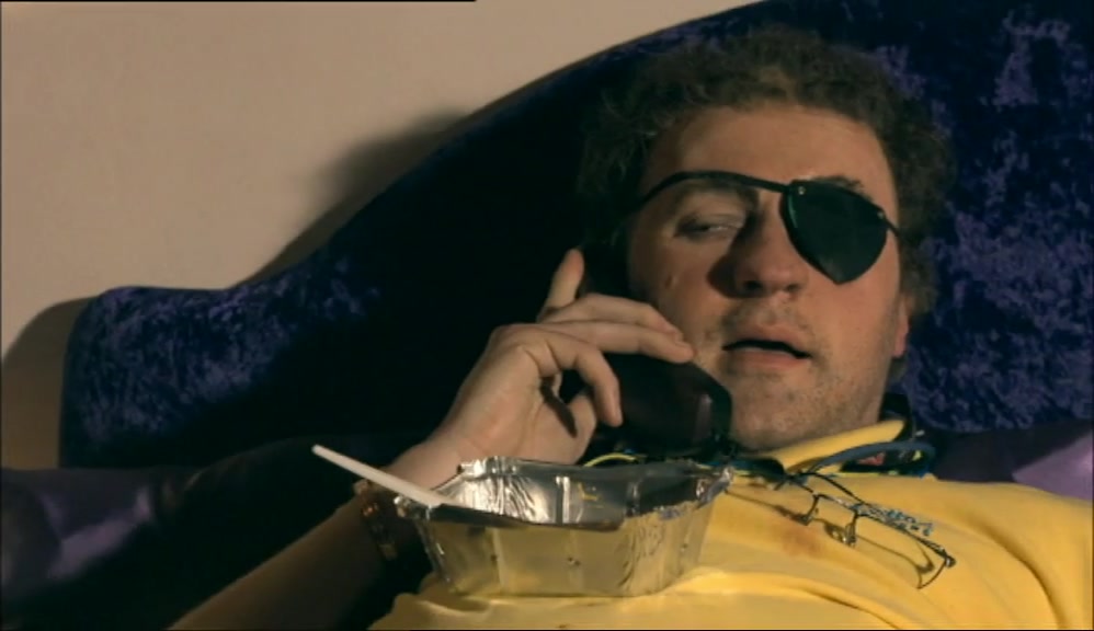 - HIYA, GEOFF. - WHAT YOU DOIN'? 
