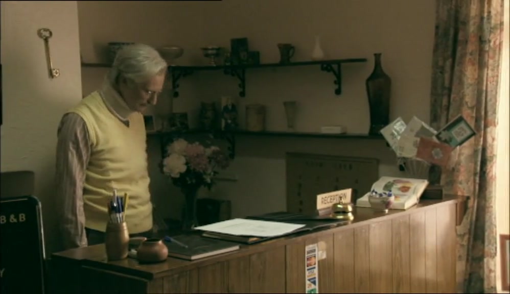 - MR STEELE? - THAT'S ME. 