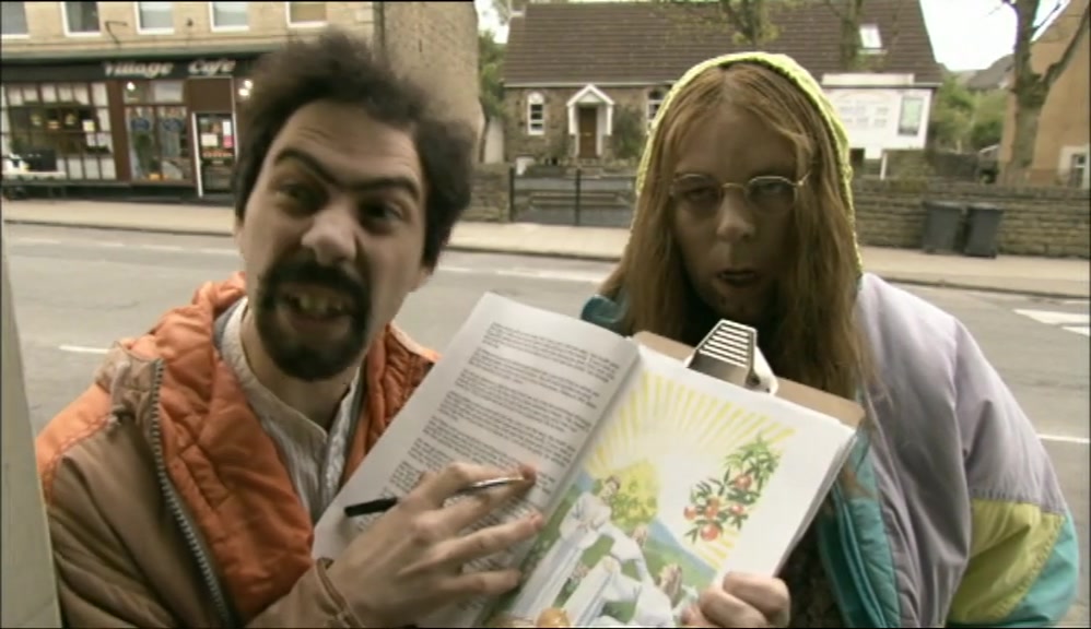 THE COLOURS ARE VERY VIVID, EVEN THOUGH IT'S AN OLD BOOK. 