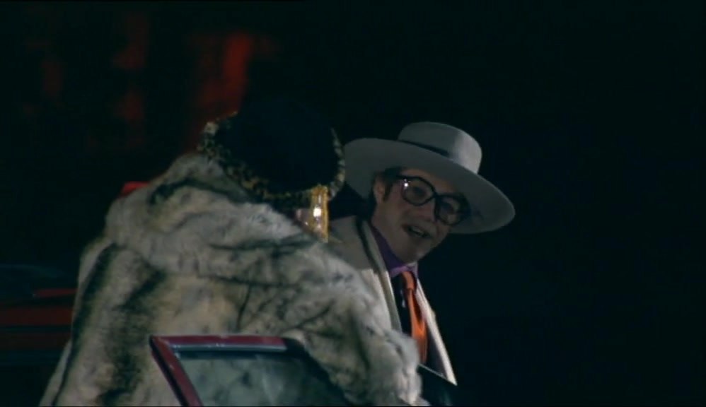 - WE NEED YOU FOR NOTTINGHAM. - COME ON, DARLIN'. 
