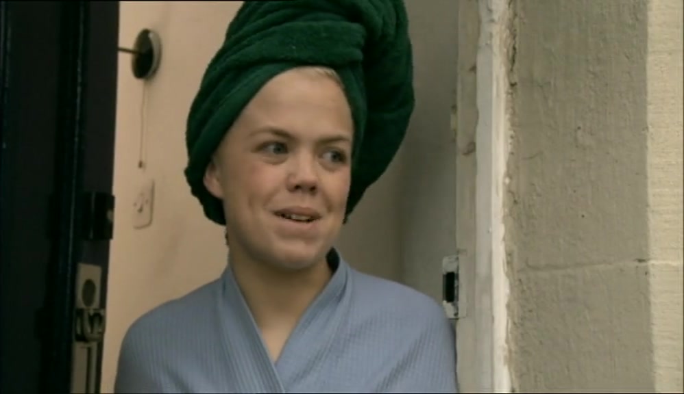 - COME BACK WHEN MY DAD'S IN. - NO, WE'RE NOT ALLOWED. 