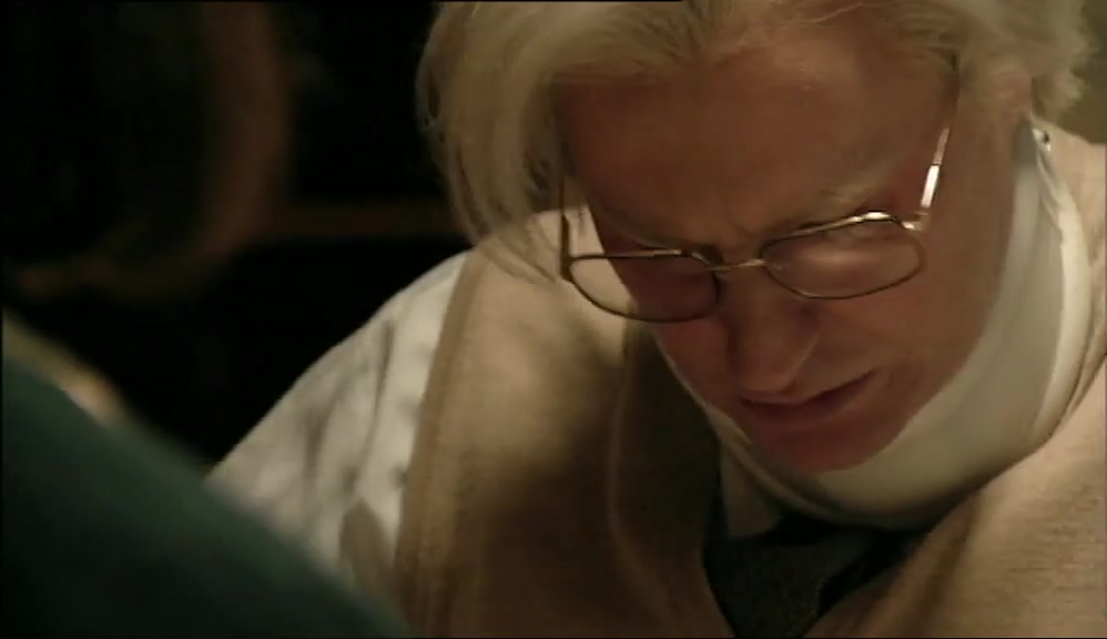 - NOODLES! - OH, I'LL GET A CLOTH. 