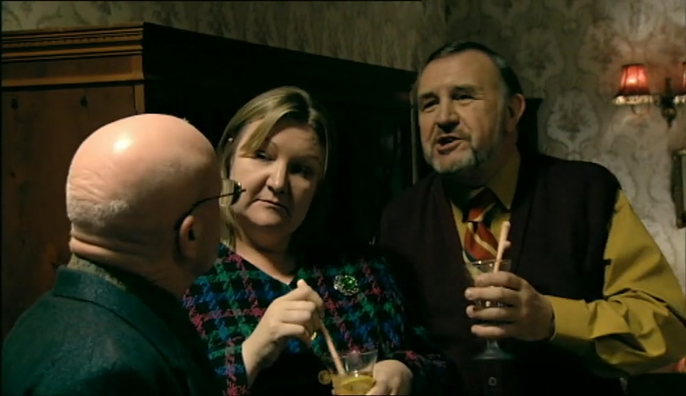 BUT SHE DOESN'T GET ON WITH THE HOT WAX.  