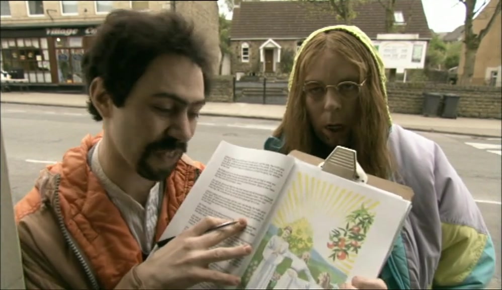 THE COLOURS ARE VERY VIVID, EVEN THOUGH IT'S AN OLD BOOK. 
