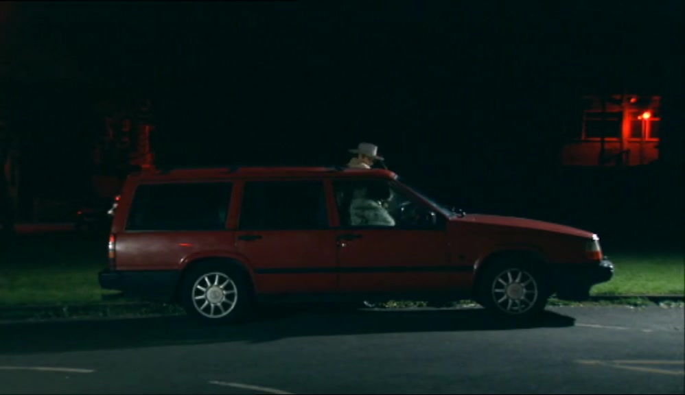 - JUST KEEP YOUR LIGHTS ON. - ALL RIGHT! STOP NAGGING ME. 