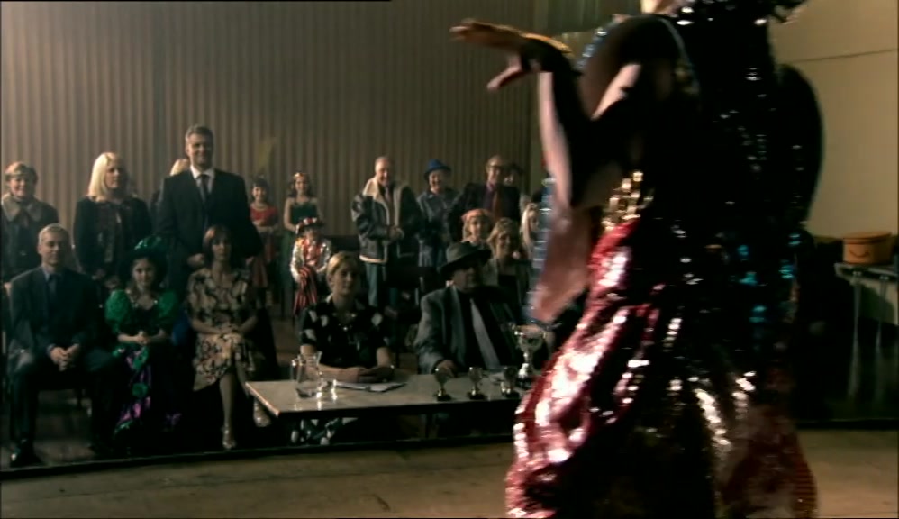 - IT'S CLEOPATRA. - WHY DIDN'T WE THINK OF THAT? 