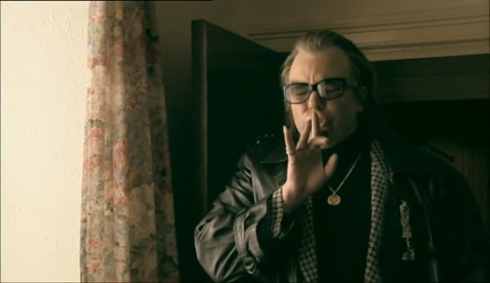 - OH! MR... - SHH! SHH! SHH! SHH! 
