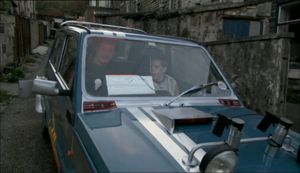 - MAXI POWER'S FINALLY ALIVE. - HI, NEDS. 