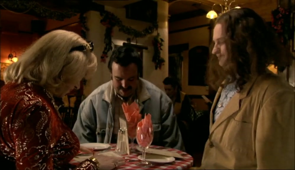 - YOU'RE LOOKIN' VERY NICE. - THANK YOU. THE TOP I BOUGHT... 