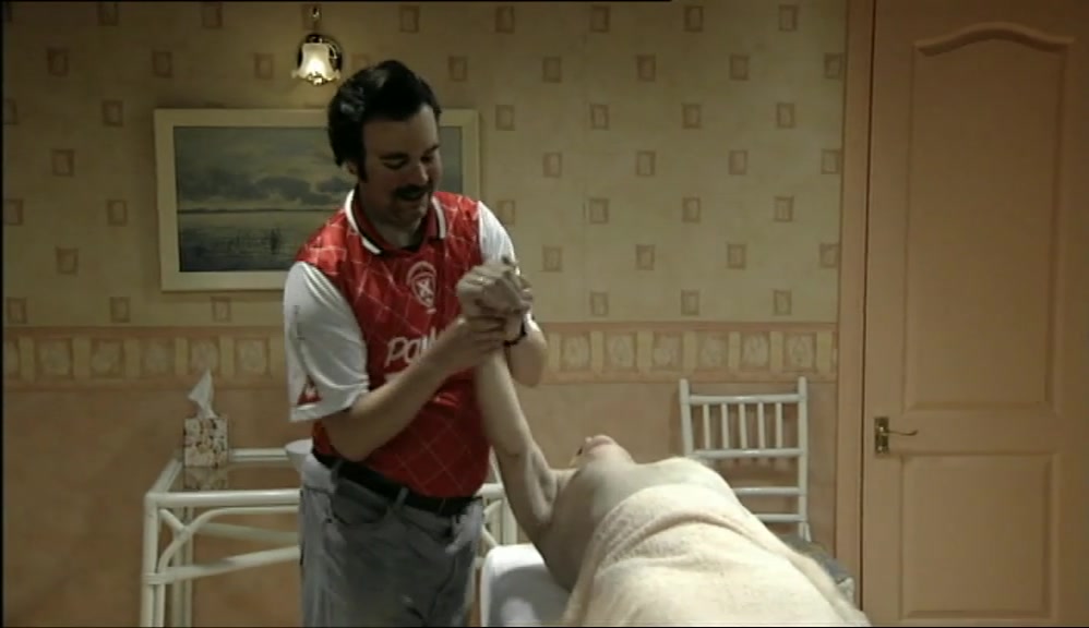 I TELL YOU WHAT, LOVE. YOU DON'T DO EXTRAS, DO YOU? 