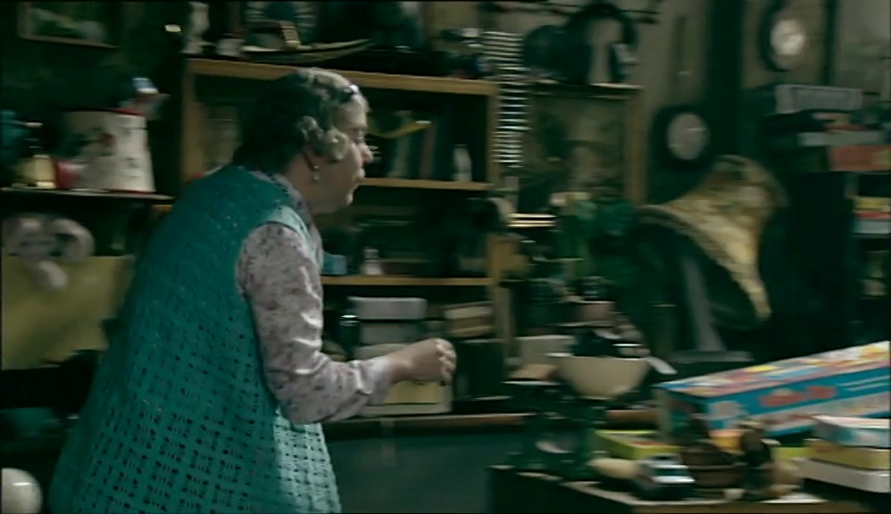 - WHAT? - WE'VE LOST A BAG. 