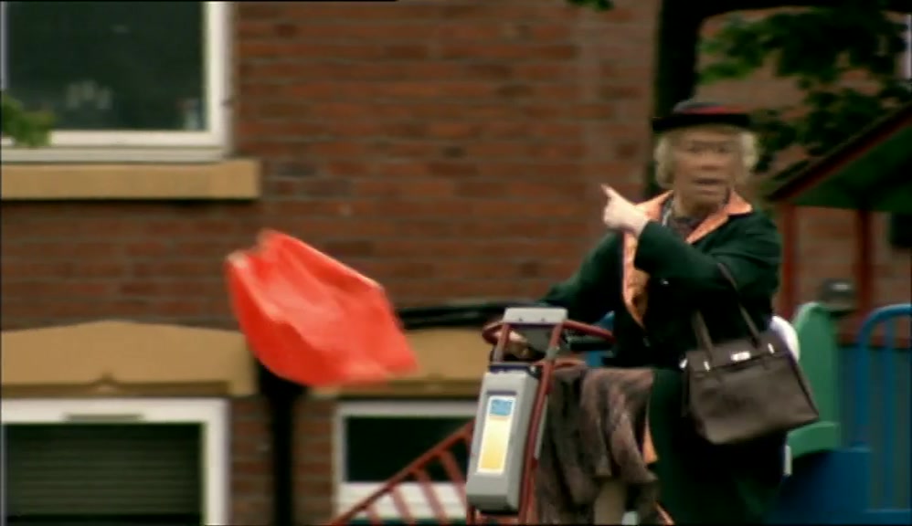OH! OH! REENIE! THERE'S THE BAG!  