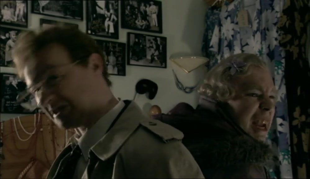 - OOH, KEITH THE THIEF! - SHUT UP! 