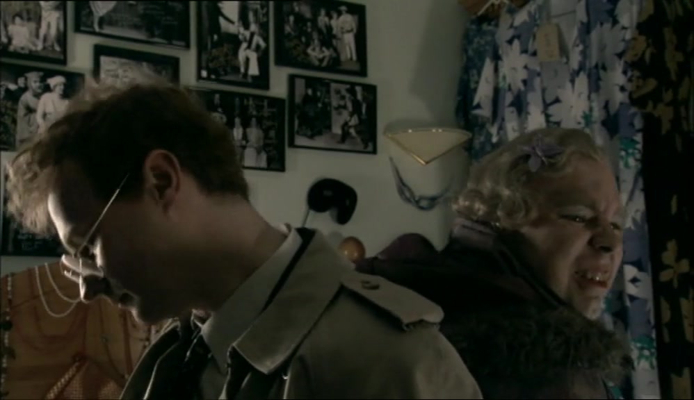 - OOH, KEITH THE THIEF! - SHUT UP! 