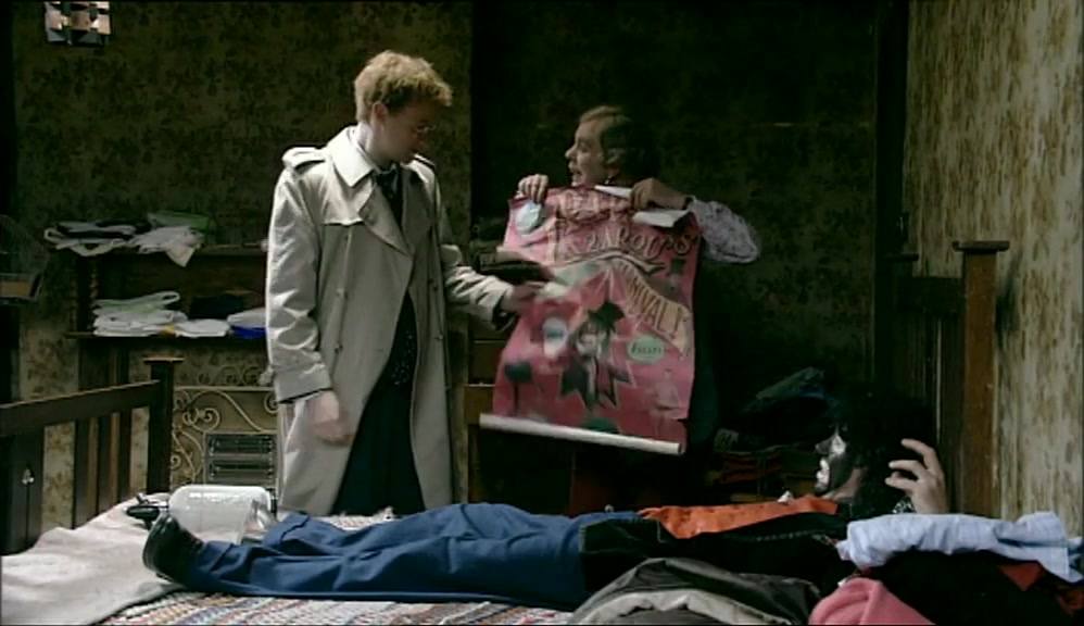 - IS THIS IT, DEAR? - YES! THAT'S THE ONE. 