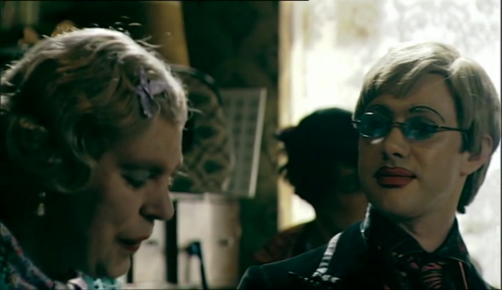 NO. SO DID YOU WORK WITH MANY BAGS AT THE SCOPE, DEAR? 