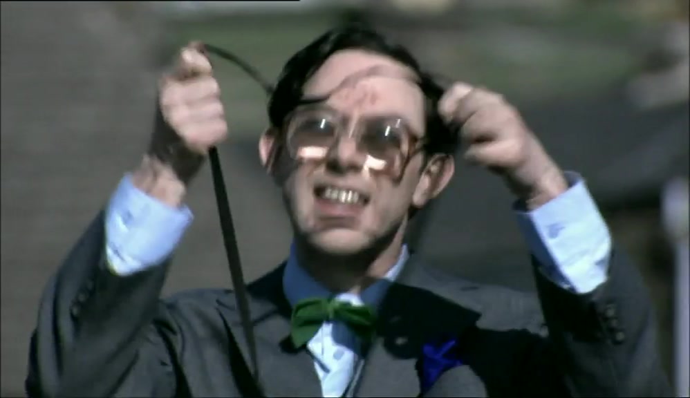 EH, OUR JACK'S GOT ONE OF THESE. IT'S AN INSTAMATIC. 