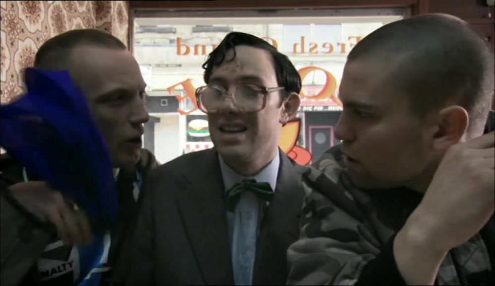 - BUNGO, LEAVE HIM. - GIVE HIM A FAG. GO ON. 