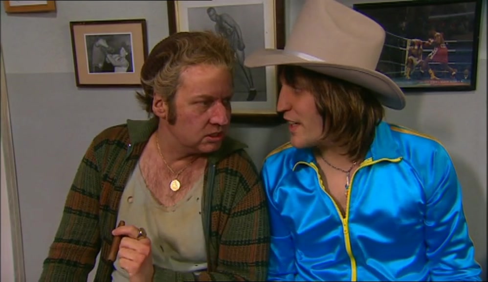 BUT I'VE GOT AN IDEA. IT'S AN OLD BOXING TRICK. 