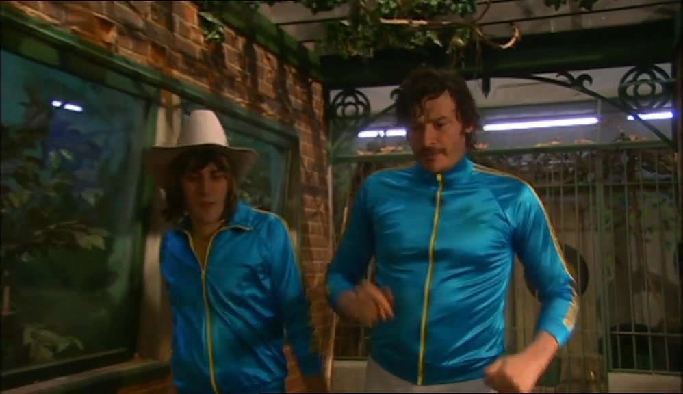 - NICE. OR HAILSTONE HOWARD? - THAT'S GOOD. 