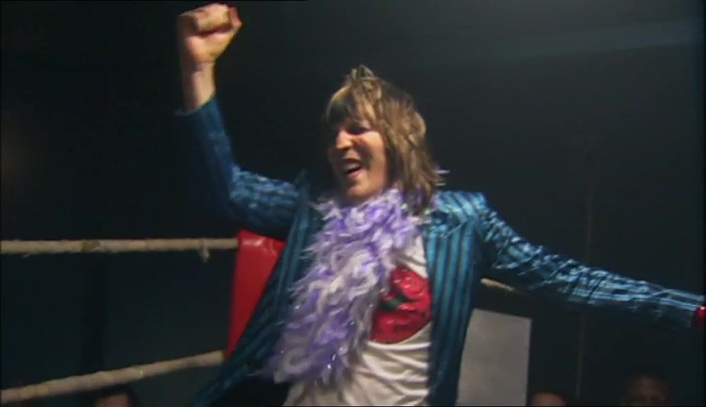 I'M MOON! MONSOON MOON! RAINING DOWN! 