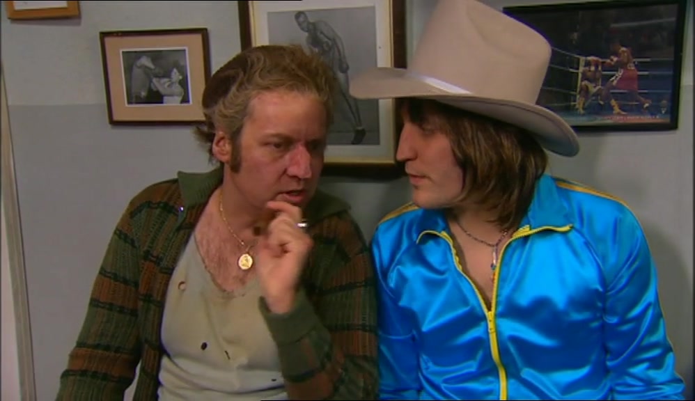 BUT I'VE GOT AN IDEA. IT'S AN OLD BOXING TRICK. 