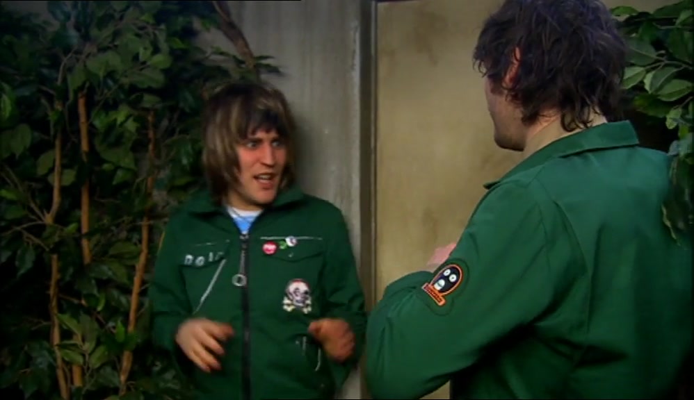 - IT'S JUST... - I DON'T WANNA SEE IT LIVE! 