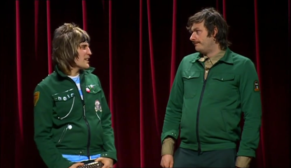 - ALL HATS SUIT ME. - YOU'LL SEE. 