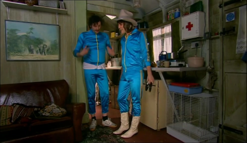 - WHAT'S THIS? - I COULD ONLY GET ONE SIZE. 
