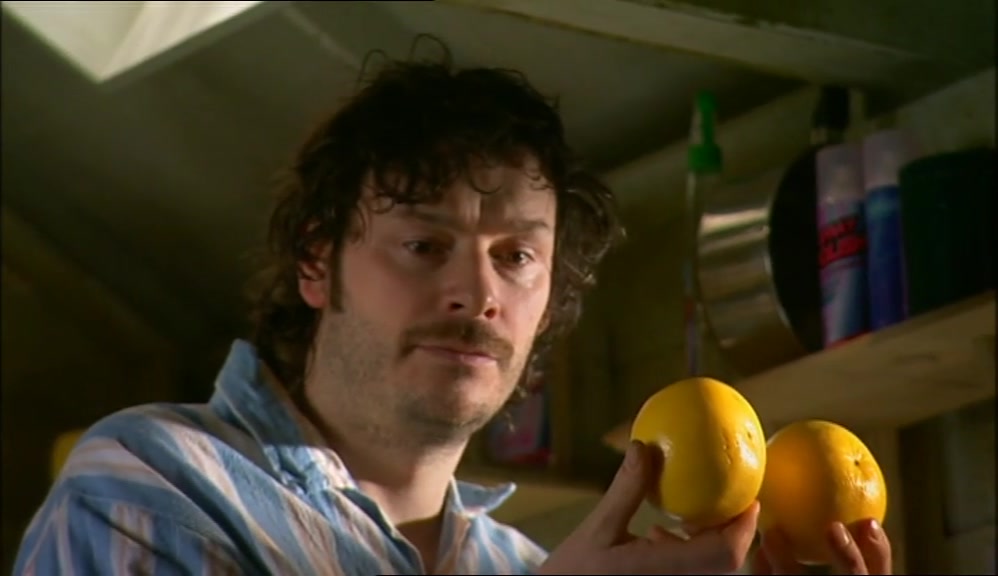 - GRAPEFRUIT? - (DIDGERIDOO PLAYS) 