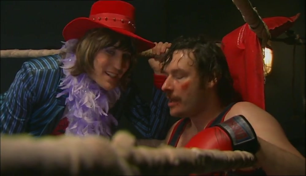 I DON'T KNOW ANYTHING ABOUT BOXING. I'M A FRENCH DUKE. 