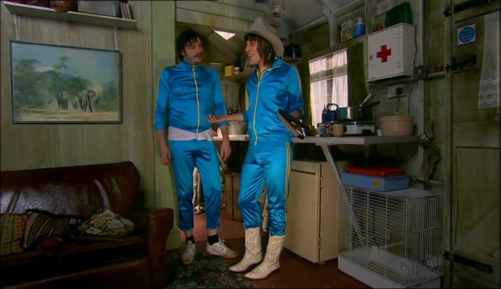 - WHAT'S THIS? - I COULD ONLY GET ONE SIZE. 