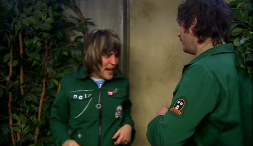 - IT'S JUST... - I DON'T WANNA SEE IT LIVE! 