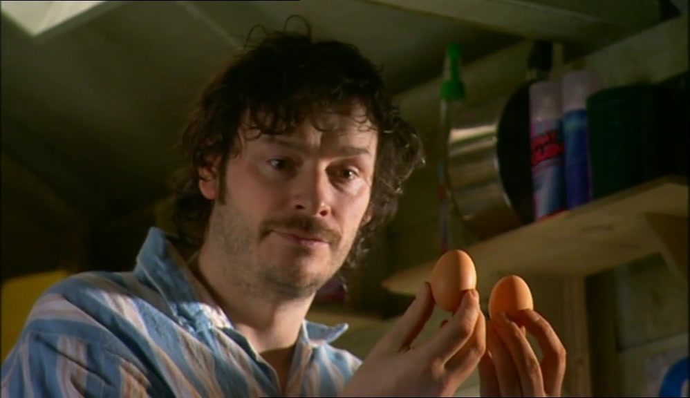 (DIDGERIDOO PLAYS)  