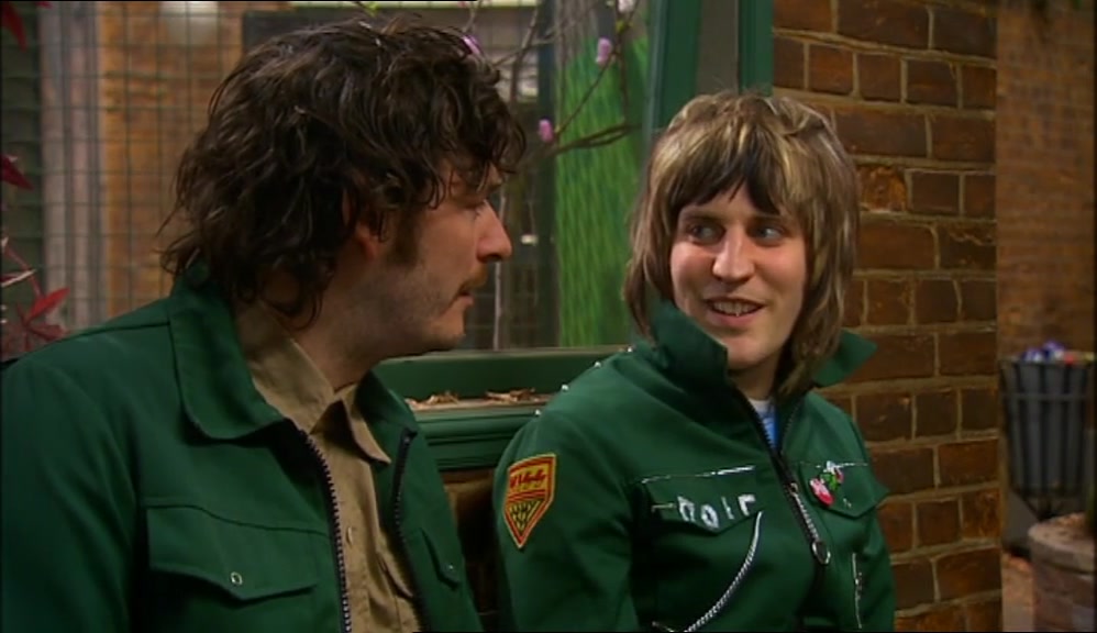 - I'LL TRAIN YOU UP. - YOU? 