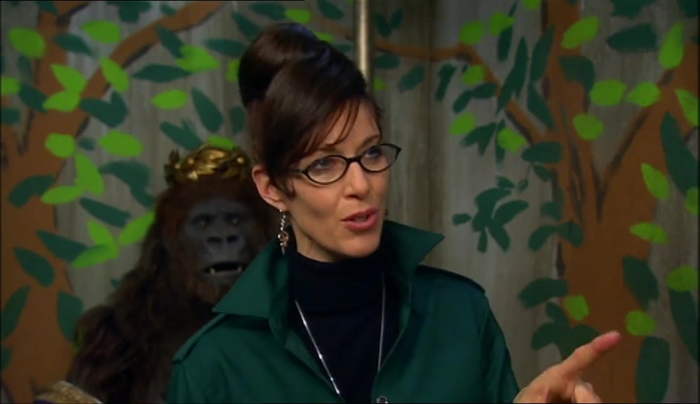 - YOU'RE NEW. - NO, I'VE WORKED HERE FOR TEN YEARS. 