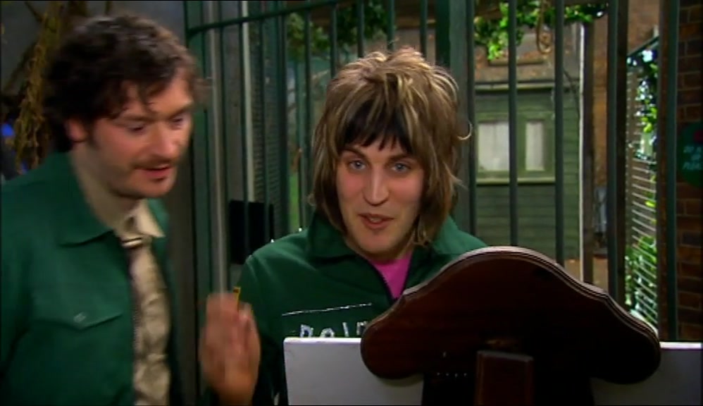 - WHAT YOU UP TO? - I'M DOING BOLLO'S PORTRAIT. 