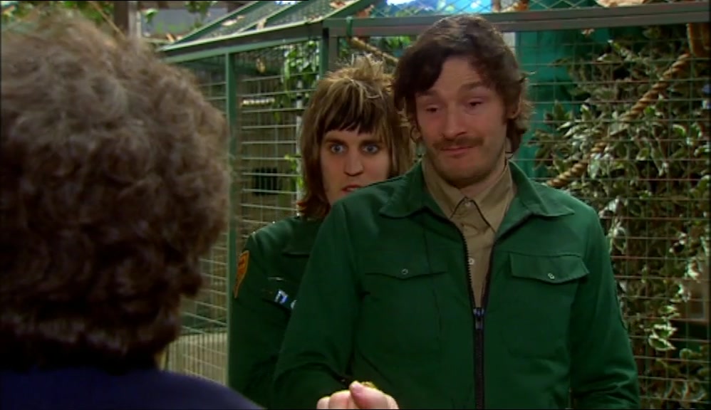 - I CAN PENCIL YOU IN LATER. - (GROWLS) RIGHT NOW! 