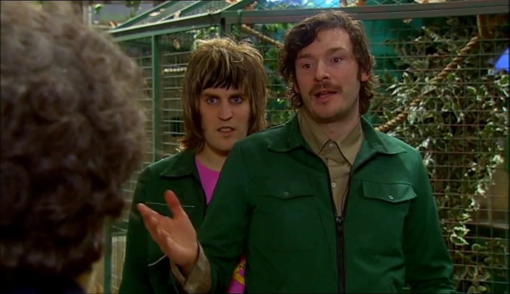 - I CAN PENCIL YOU IN LATER. - (GROWLS) RIGHT NOW! 