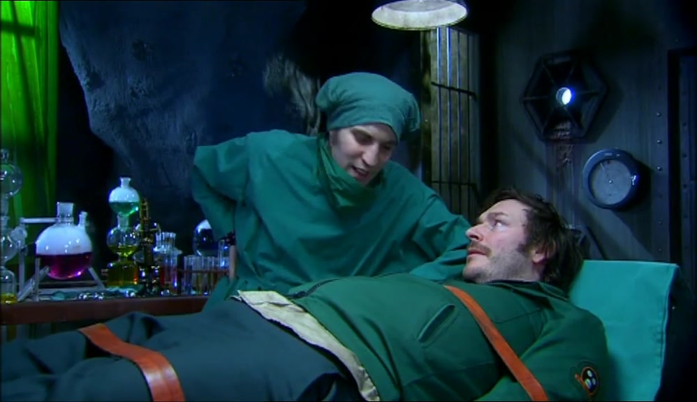- HOW COME YOU STRAPPED YOURSELF IN? - DIDN'T WANT TO FALL OFF. 