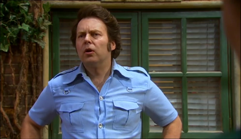 COURSE YOU CAN, HE'S ALL NECK.  