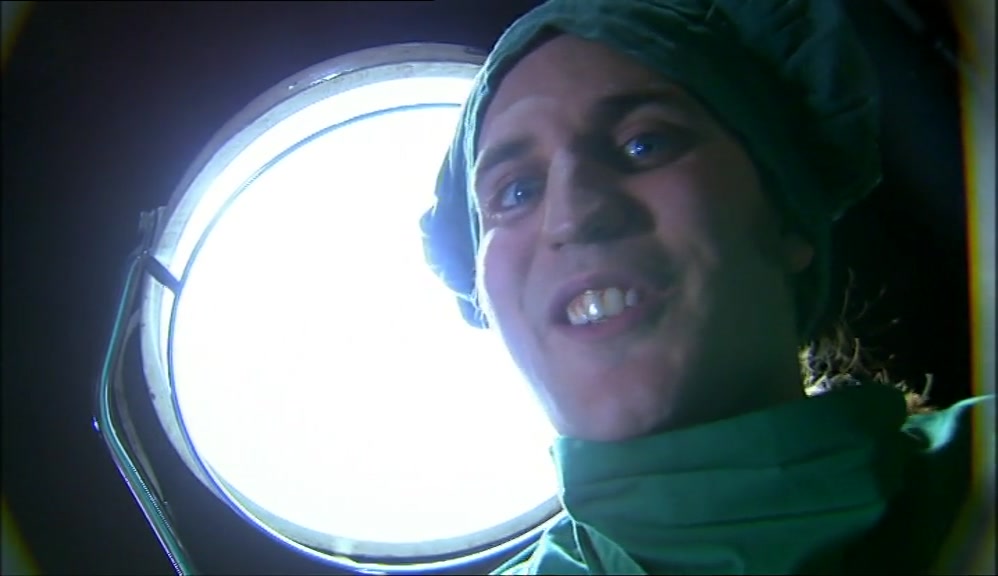 OH, YEAH. I HAD BROCCOLI FOR LUNCH.  