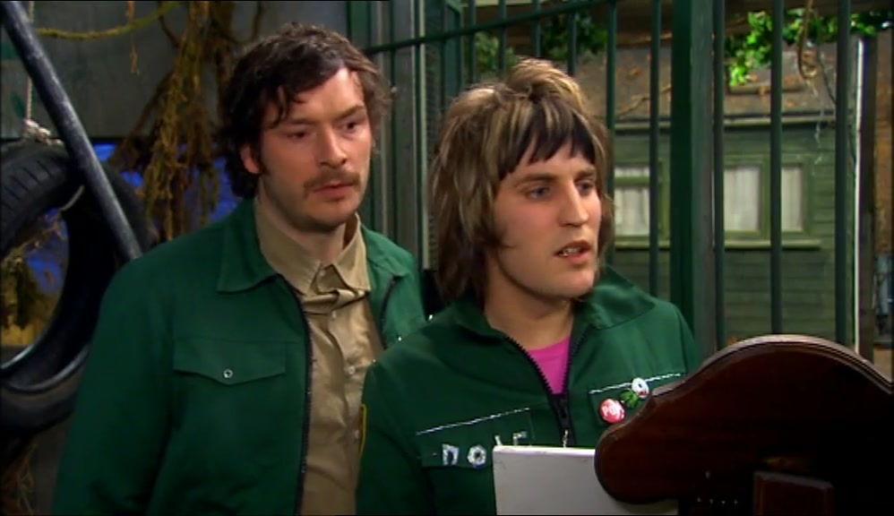 - BOLLO? - BOLLO? 
