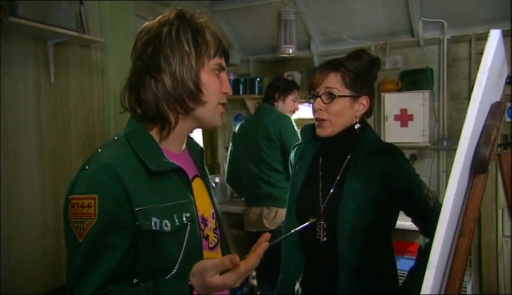 - EVERYONE KNOWS. - I'M NOT A CIRCUS FREAK. 