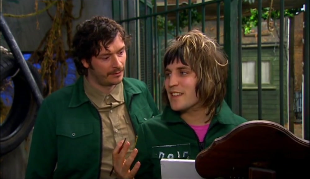 - I'M JUST SAYING, GET SOME ACCESSORIES. - WHAT? 