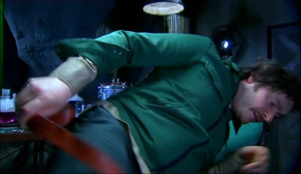 - WHAT'S GOING ON THERE? - THERE'S SOME BAD JUJU AFOOT. OH! 