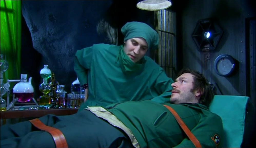 - HOW COME YOU STRAPPED YOURSELF IN? - DIDN'T WANT TO FALL OFF. 