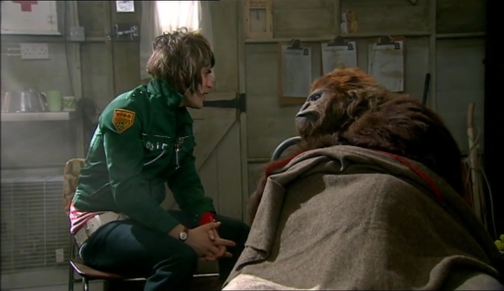 - I CAN SENSE HIM. - DON'T SPEAK LIKE THAT, BOLLO. 