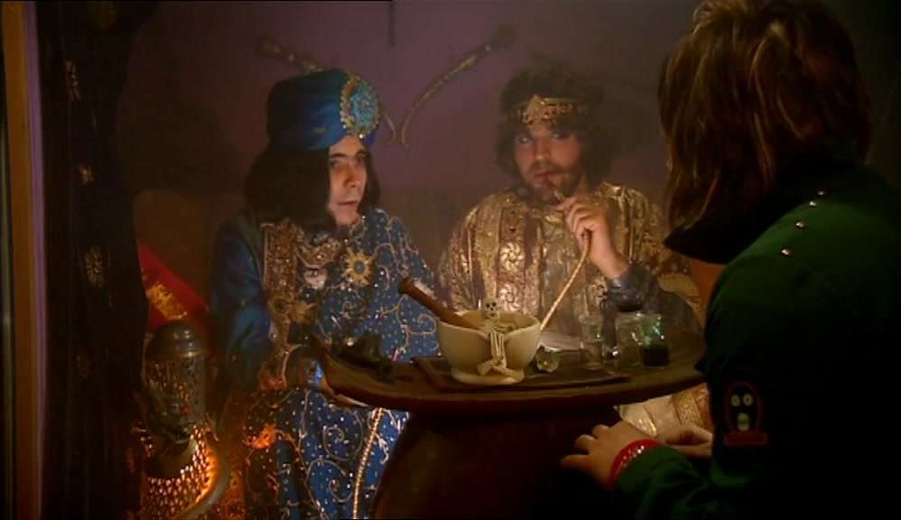 - YEAH, THAT'S TRUE. - NO WAY. I CAN'T HAVE THAT. 