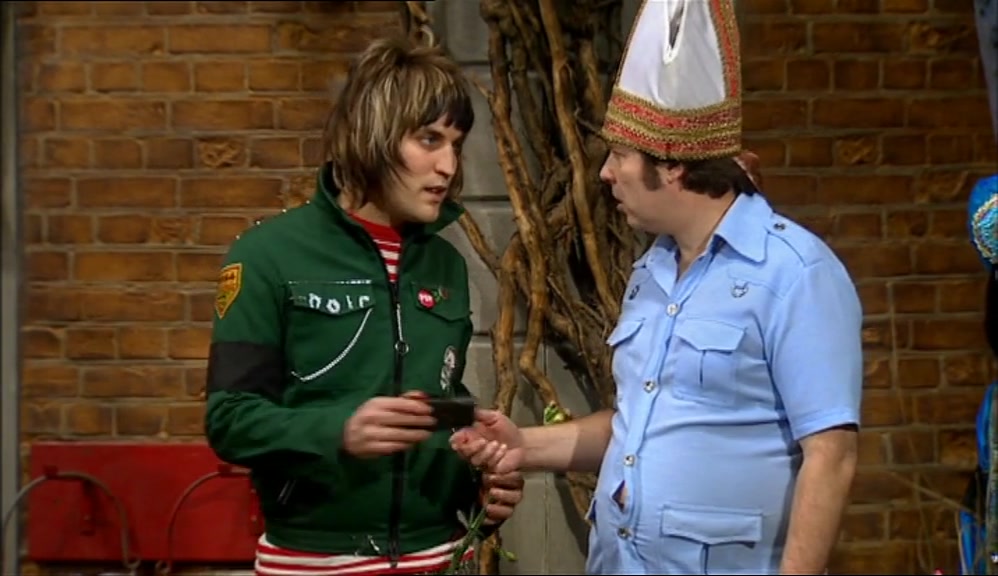 - GIVE IT TO ME. - IT'S GOT ALL MY WORDS ON IT. 